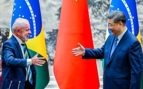 Luiz Inácio Lula da Silva encontra com o líder chinês Xi Jinping (Foto: Agência Brasil) Luiz Inácio Lula da Silva encontra com o líder chinês Xi Jinping (Foto: Agência Brasil)