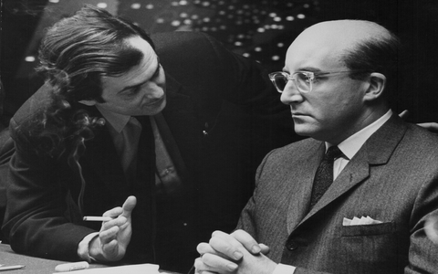 Stanley Kubrick dirigindo o genial e errático Peter Sellers (Foto: Hollywood Reporter)