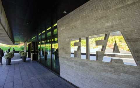 Os questionamentos à legitimidade moral da FIFA só aumentaram (Foto: iStock/AP)