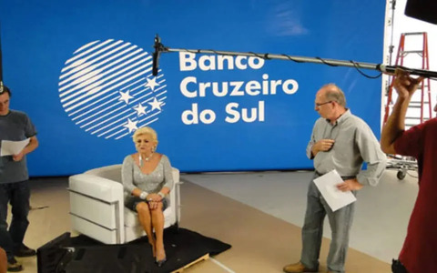 Nem Hebe Camargo como garota-propaganda evitou o inevitável (Foto: Divulgação)