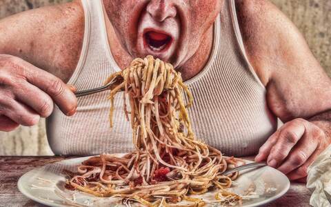 Gula é o espelho do desejo sem medida que faz o corpo padecer (Foto: Canção Nova)