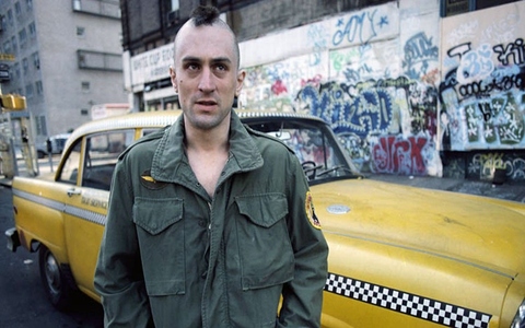 NY em Taxi Driver não é apenas cenário. É um organismo vivo que transpira (Foto: Wiki) NY em Taxi Driver não é apenas cenário. É um organismo vivo que transpira (Foto: Wiki)