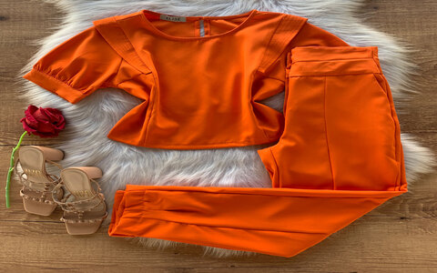 A alfaiataria feminina vai além da estética. Ele mexe na percepção pública (Foto: Dondoca)