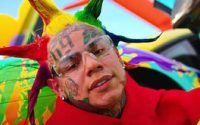 Tekashi 6ix9ine encarnando Dalí…